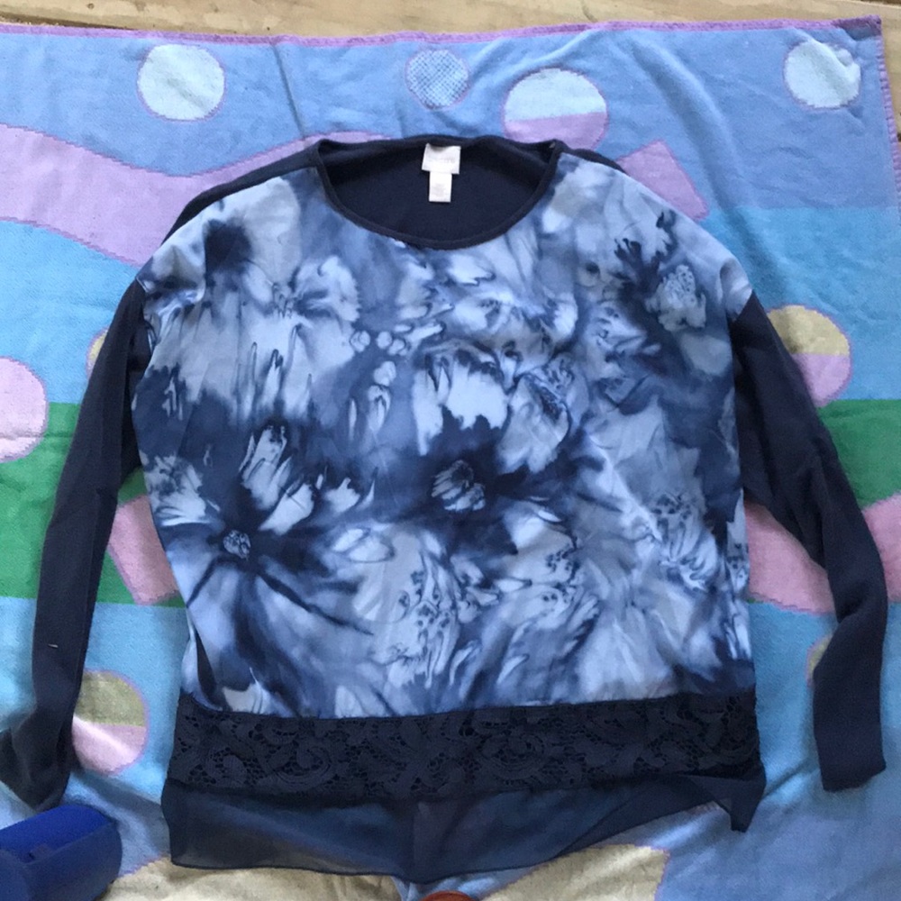 Long sleeve artistic top